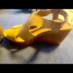 Barbara Barbieri wedges